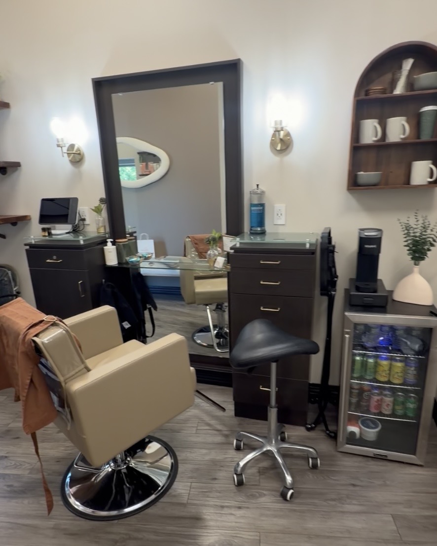 Cozy boutique salon studio interior at Jenna Lauren Hair Designs in Innsbrook